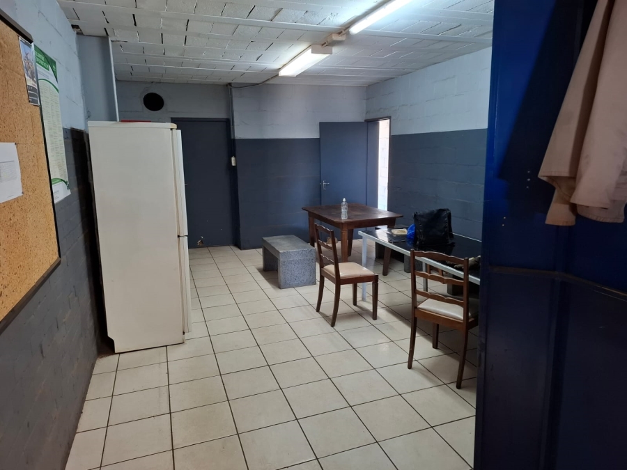 To Let commercial Property for Rent in Joostenbergvlakte Western Cape